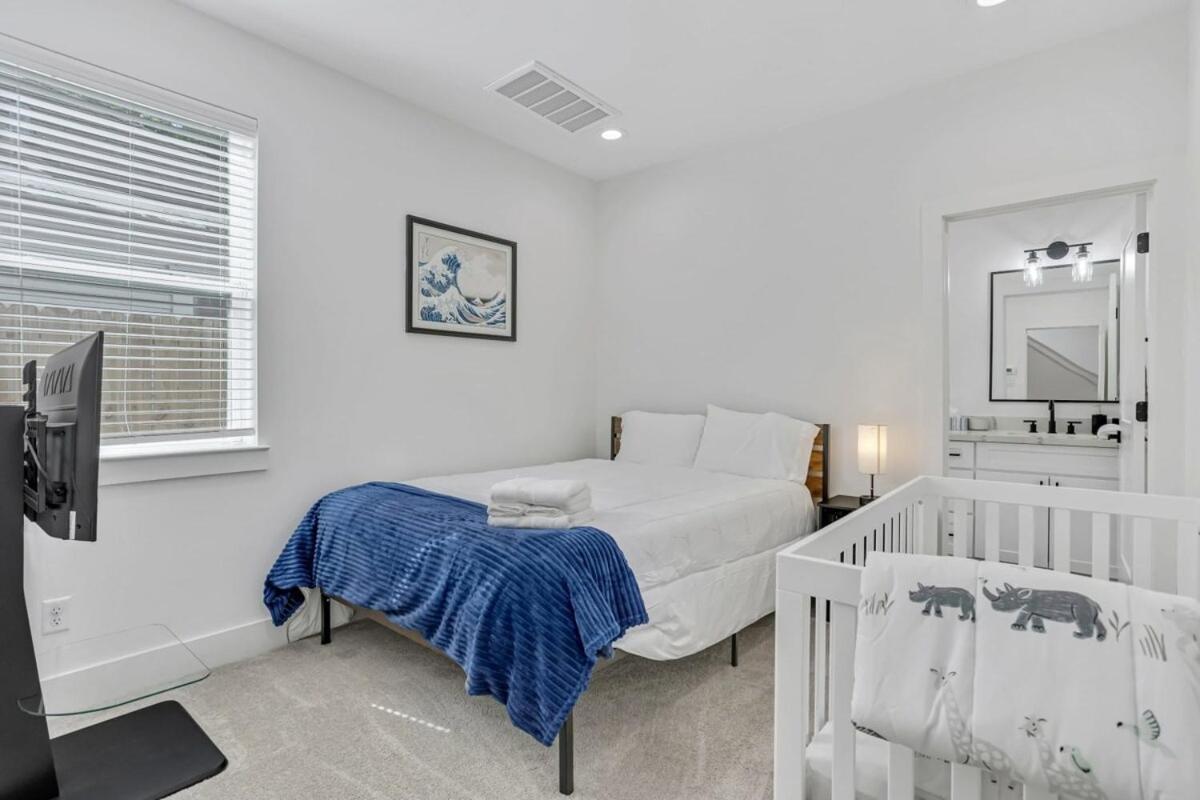 Villa Modern 3Bd Retreat I Near Hotspots I Sleeps 12 Houston Esterno foto